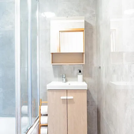 Mila 12 - Kameralne Pokoje 300 M Od Plazy W Karwi * Karwia