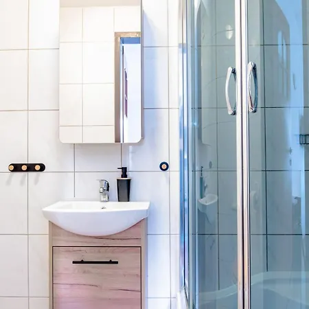 Kwatera prywatna Mila 12 - Kameralne Pokoje 300 M Od Plazy W Karwi *