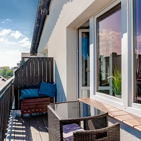 Mila 12 - Kameralne Pokoje 300 M Od Plazy W Karwi Rum i privatbostad