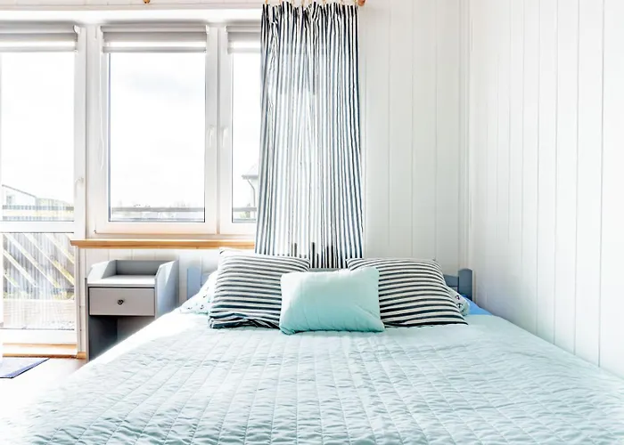 Mila 12 - Kameralne 300 M Od Plazy W Karwi Karwia